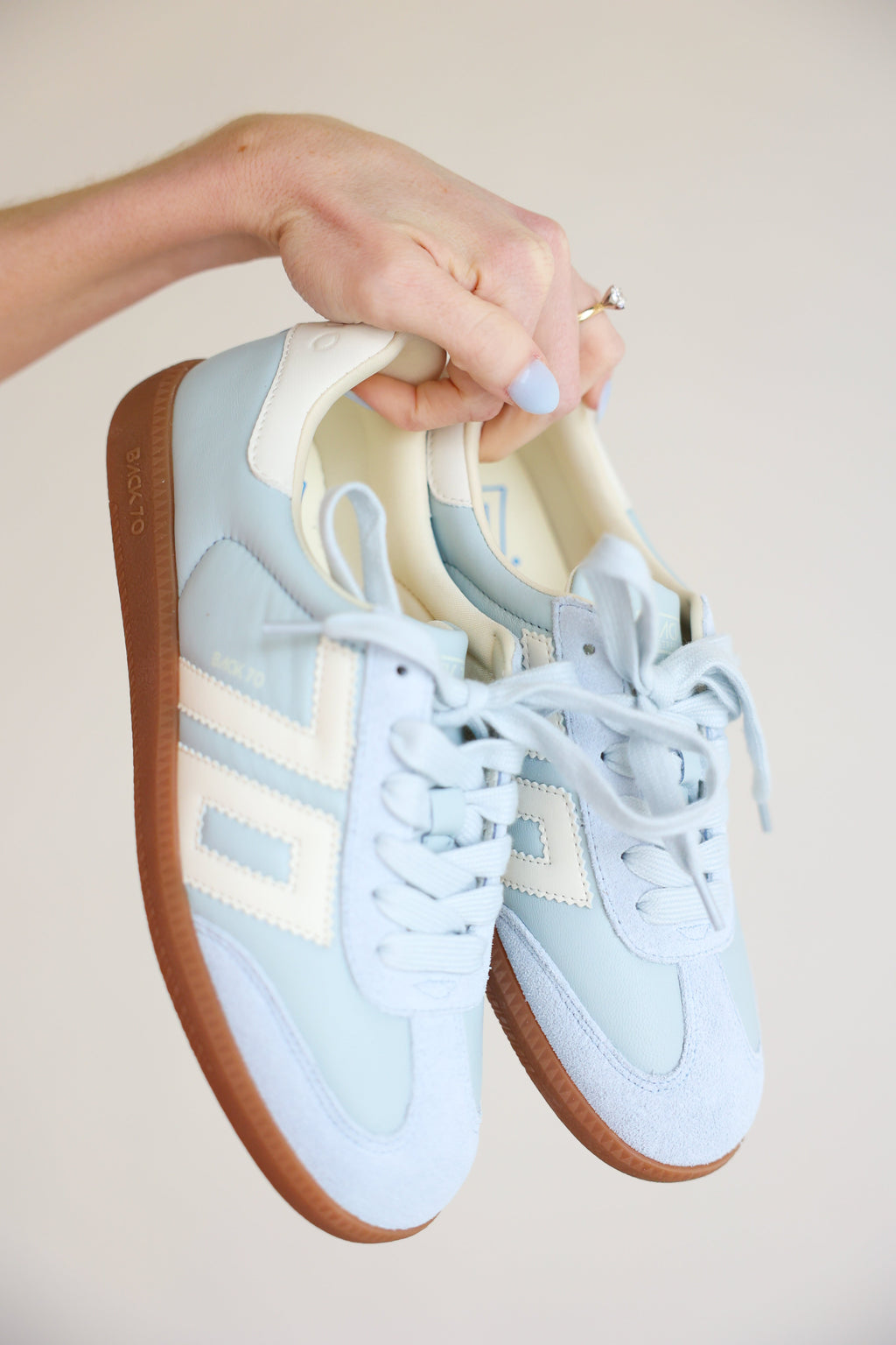 Back 70 Cloud D26 Sneaker | Light Sky